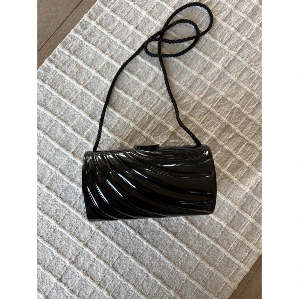 Vintage Scoundrel Black Hard Shell Evening Clutch Red Lining Wave Texture Bag - Picture 1 of 8